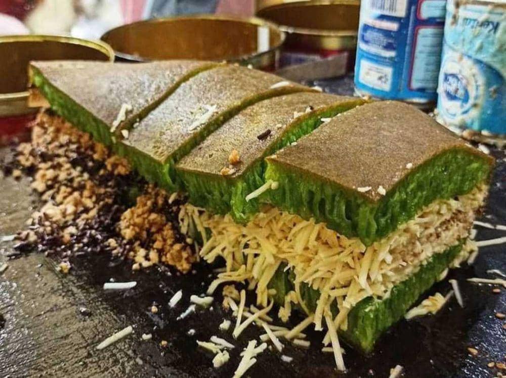 Martabak Gatsoe62: Rasa Manis yang Menggoda di Jantung Cilacap